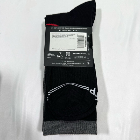 NWT Motley Crue 3 Pack Crew Socks - Picture 7 of 11